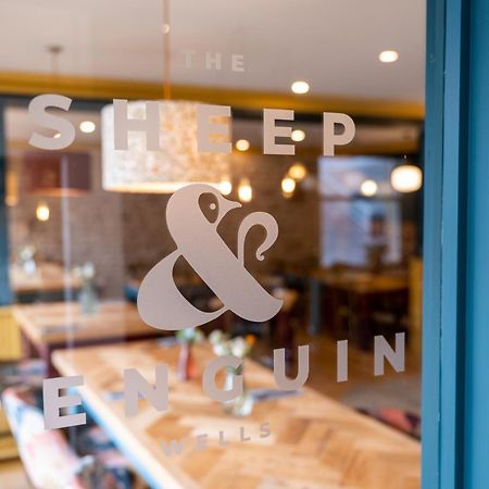 The Sheep And Penguin Hotel เวลส์ ภายนอก รูปภาพ