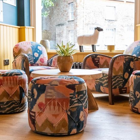 The Sheep And Penguin Hotel เวลส์ ภายนอก รูปภาพ