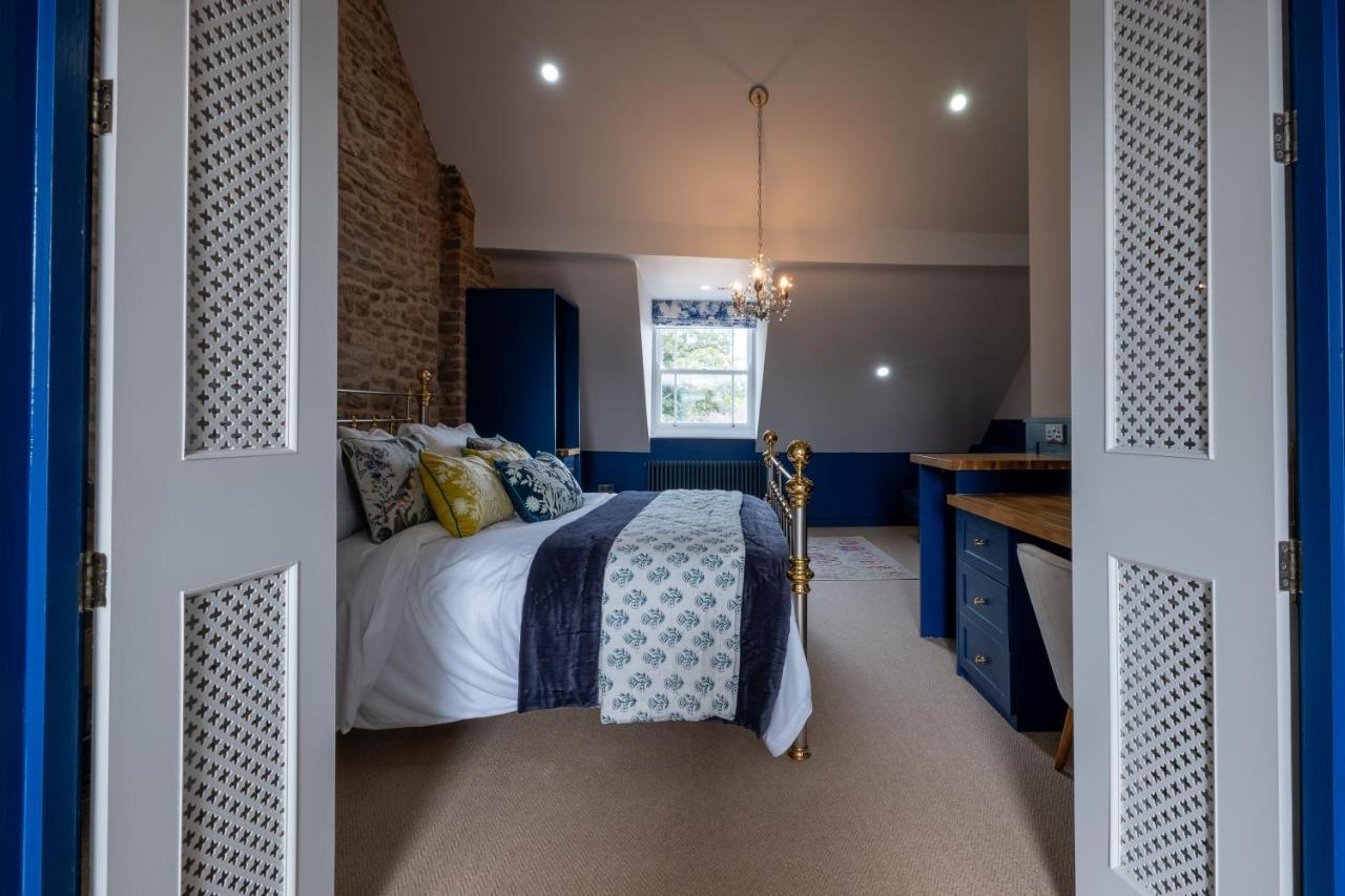 The Sheep And Penguin Hotel เวลส์ ภายนอก รูปภาพ