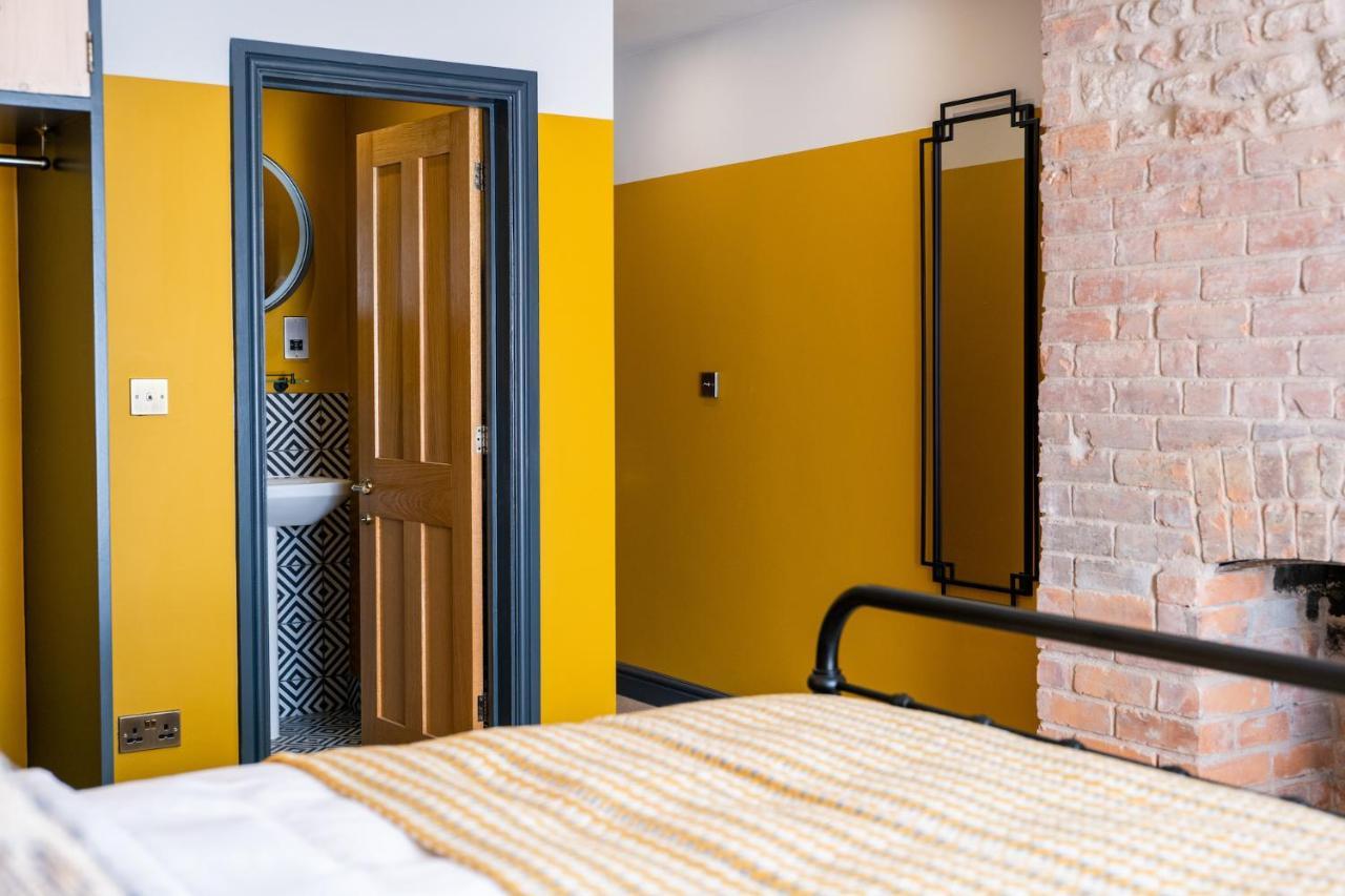 The Sheep And Penguin Hotel เวลส์ ภายนอก รูปภาพ