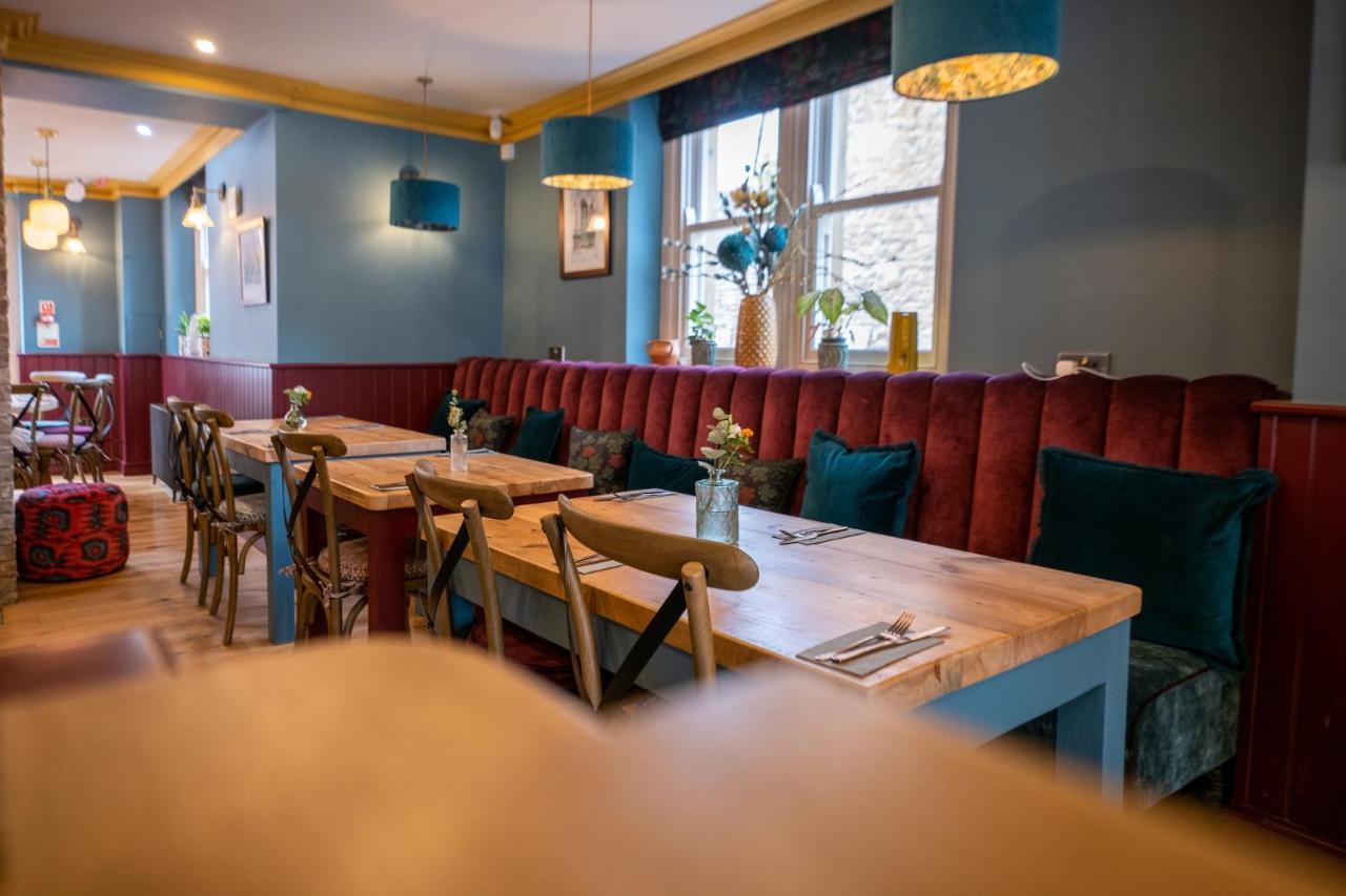 The Sheep And Penguin Hotel เวลส์ ภายนอก รูปภาพ