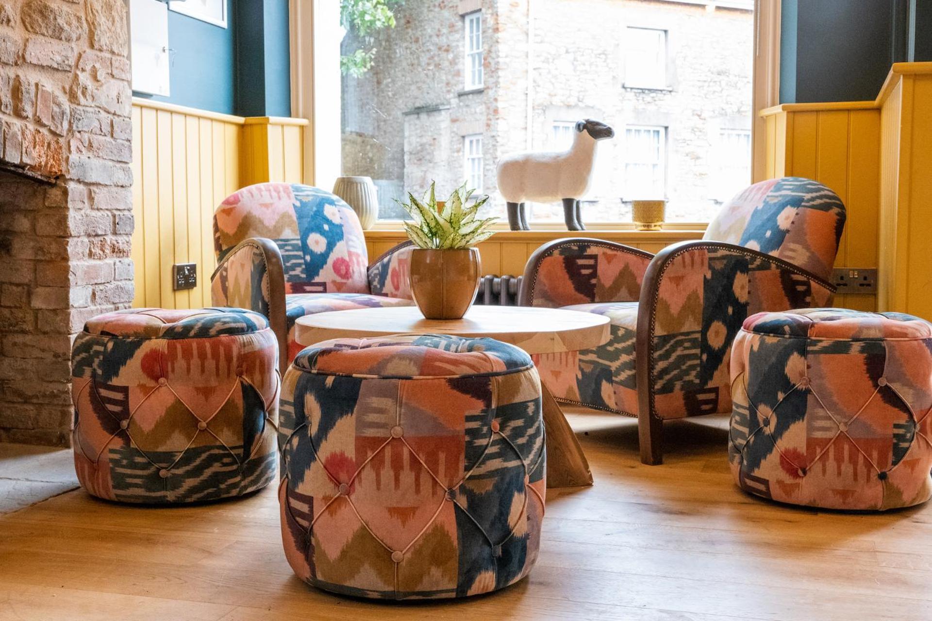 The Sheep And Penguin Hotel เวลส์ ภายนอก รูปภาพ